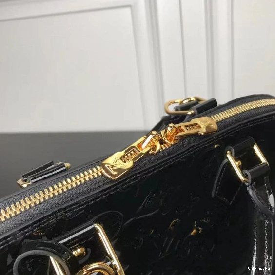 LOUIS ALMA PM VUITTON 0404